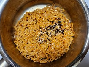 끓인불닭볶음면.jpg