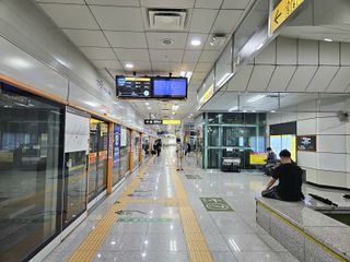 석남역인천2호선승강장2024.jpg