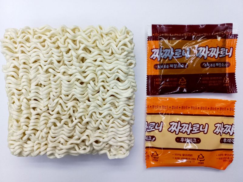 파일:짜짜로니구성.jpg
