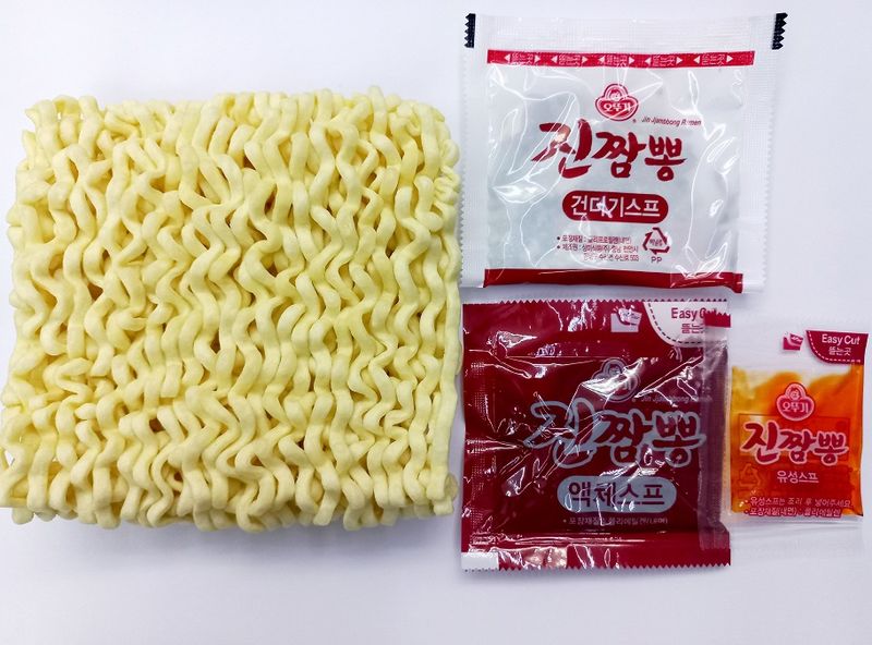 파일:진짬뽕구성물.jpg