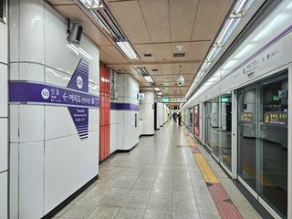 여의도역5호선승강장2025.jpg