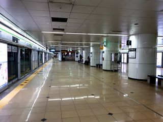 서면역승강장2018.jpg