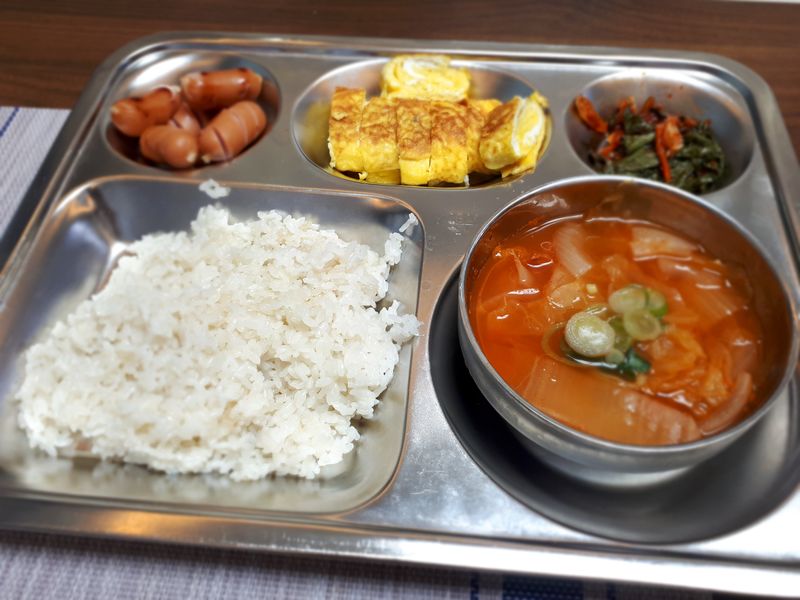 파일:식판음식.jpg