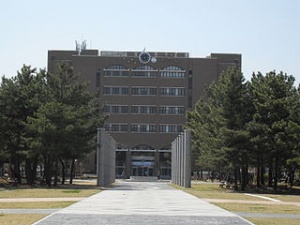 경상대도서관.jpg