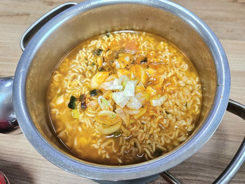 파일:끓인맛있는라면.jpg