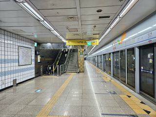 선학역승강장2024.jpg
