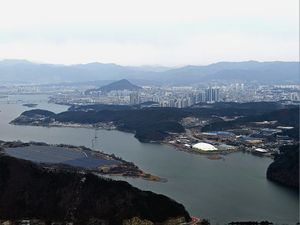 호반의도시2024.jpg